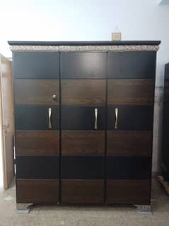 Lakri ke Almari/ Wooden Wardrobe/ Used Almirah