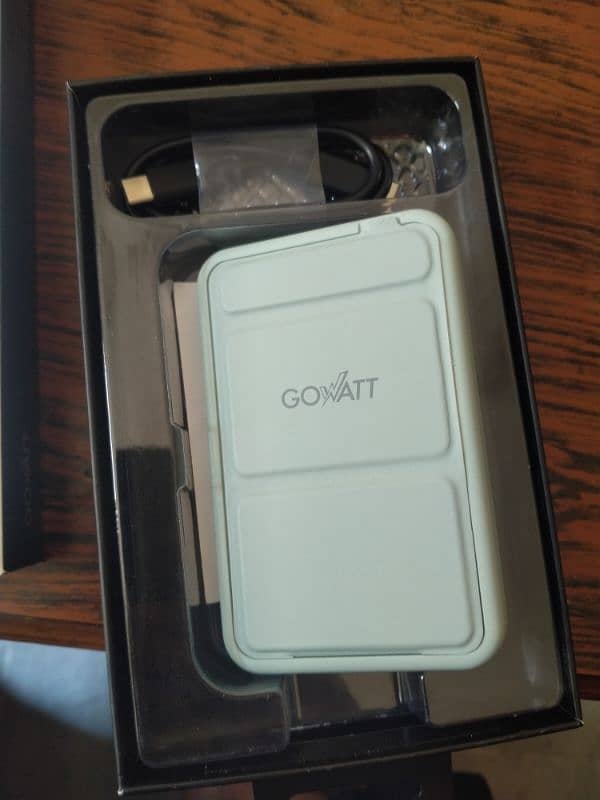 GoWatt 6500mah  magsafe powerbank for mobile 1