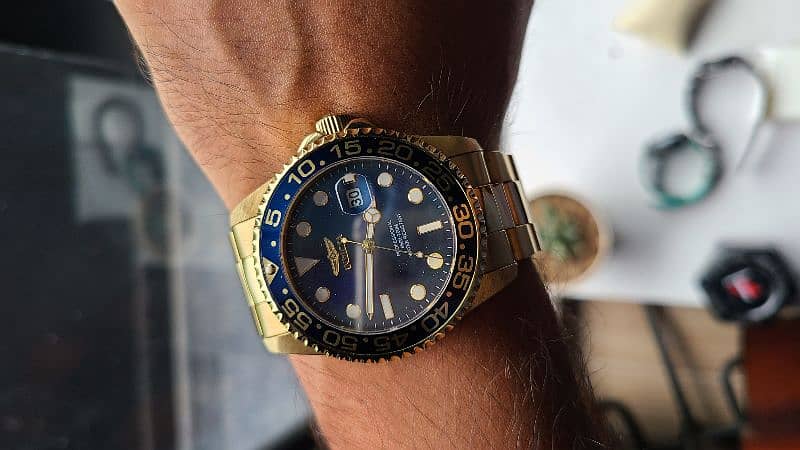 Invicta pro diver quartz with tag 2