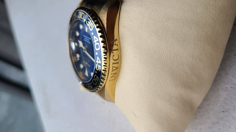 Invicta pro diver quartz with tag 6