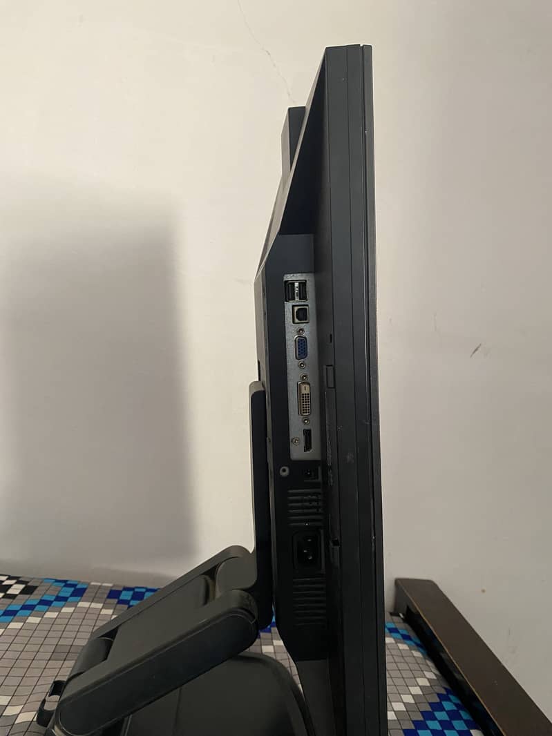 Gaming pc & lcd for sale 1