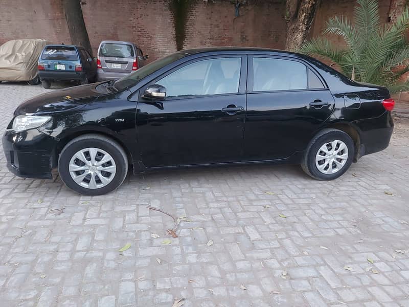 Toyota Corolla XLI 2013 3