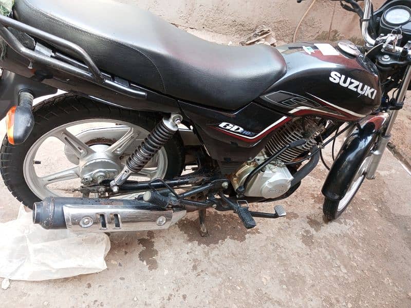 Suzuki GD110, Black Colour 4