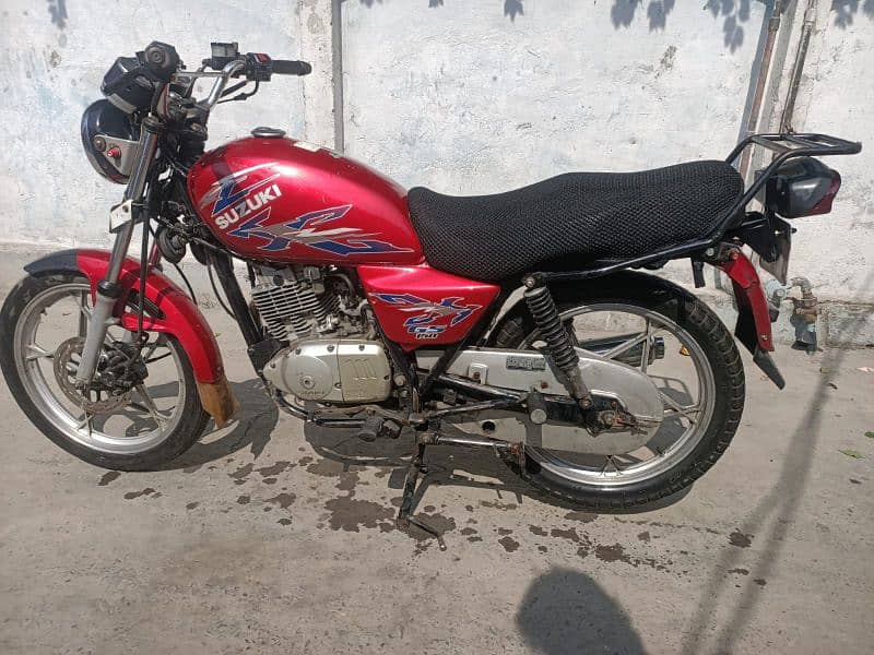 Suzuki 150 gs 4