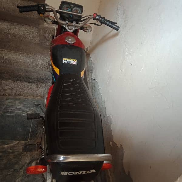 Honda 125 good condition 3