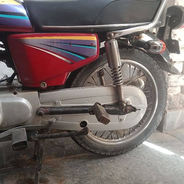 Honda 125 good condition 6