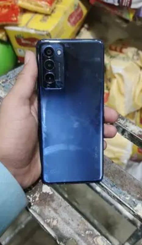 Tecno Camon 18t Only glass crack all working 4