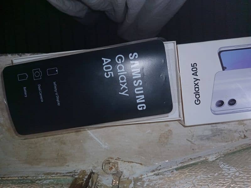 Samsung A05 4/128 silver colour 1