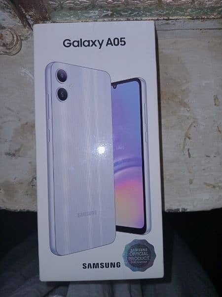 Samsung A05 4/128 silver colour 3