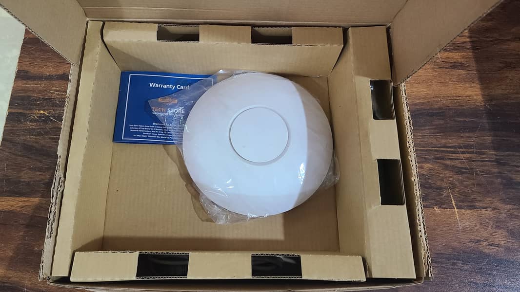 Ubiquiti UniFi AP-AC-PRO | UAP-AC-PRO | Access Point (Branded Used) 3