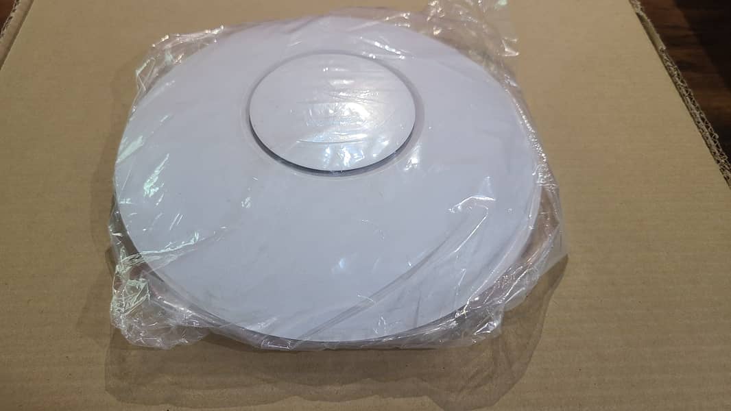 Ubiquiti UniFi AP-AC-PRO | UAP-AC-PRO | Access Point (Branded Used) 10