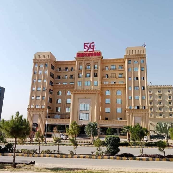 Corporate Office For Sale In 5G Emporium 21