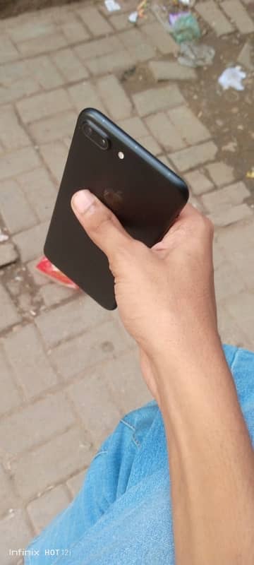 i am selling iphone 7plus non pta 1