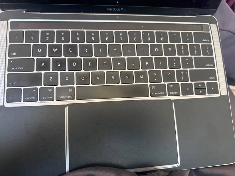 Macbook pro 2017 touchbar 4