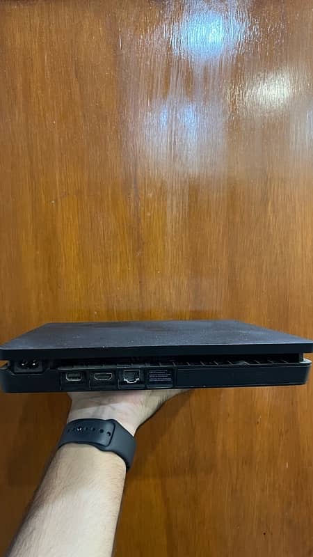 PS4 slim with orignal controller very less used 3