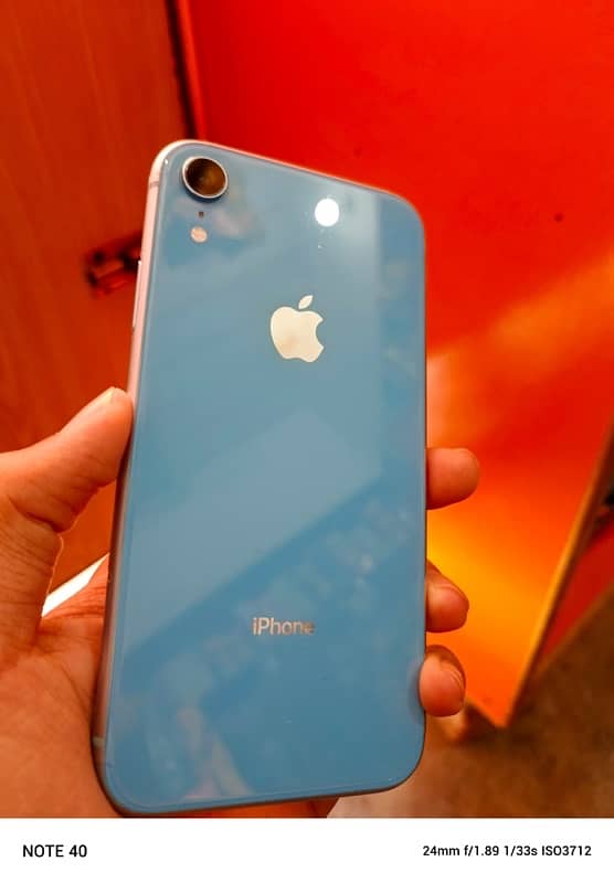 iPhone XR 64GB Non PTA Factory Unlock 2