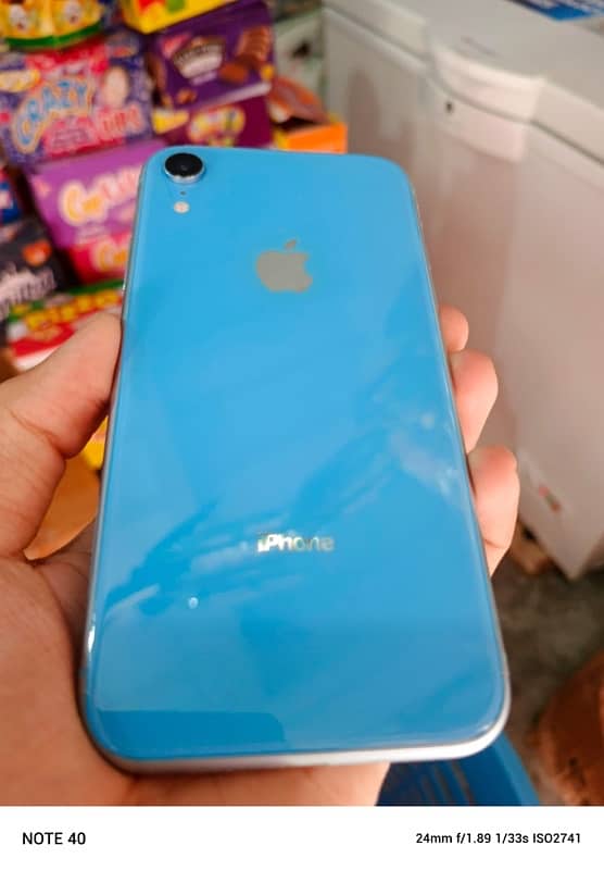 iPhone XR 64GB Non PTA Factory Unlock 5