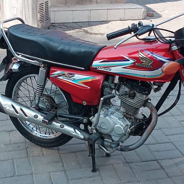 Honda 125 2016A model Golden nomber janiyan Honda 10