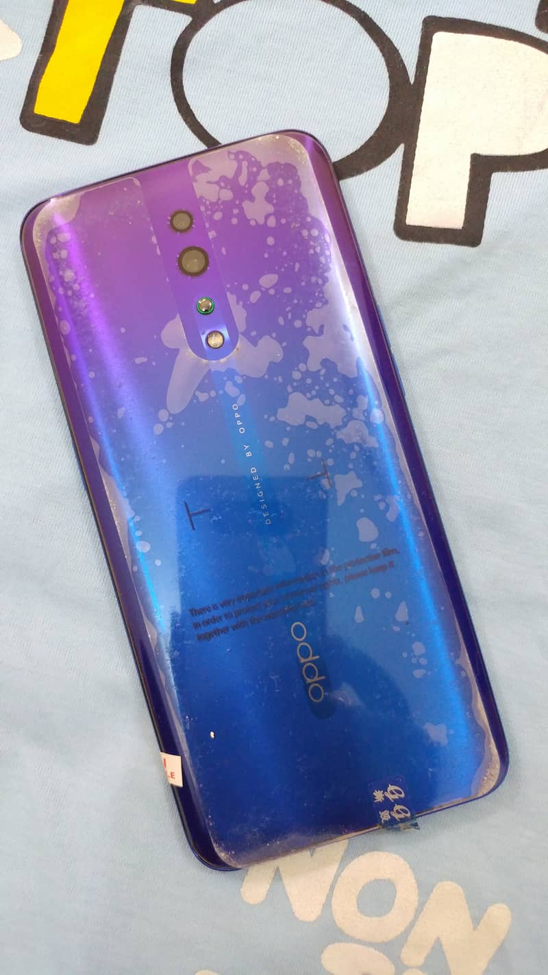 Oppo Reno Z (8/256) 16500/= 1