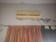 t c l 1 ton split Ac