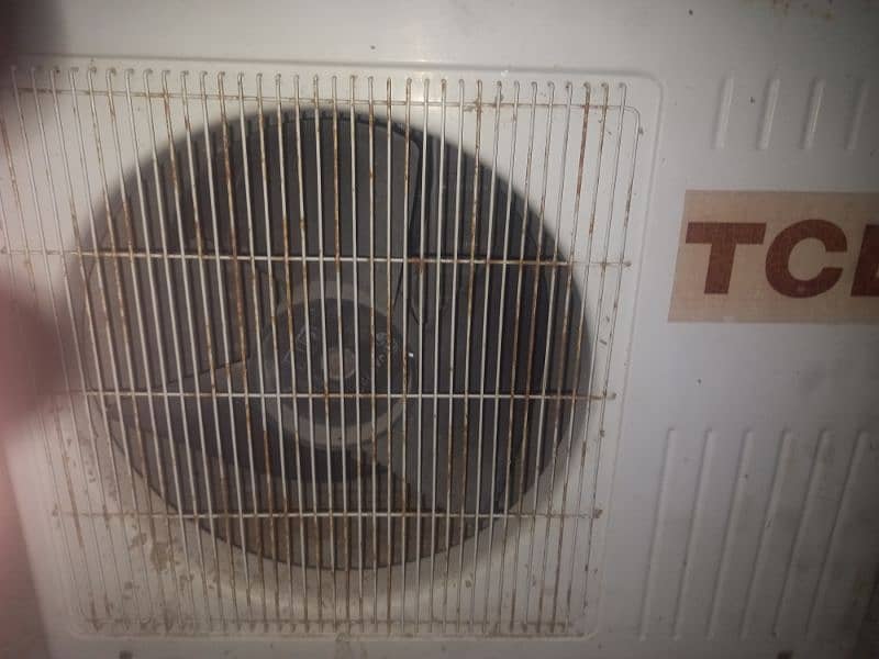 t c l 1 ton split Ac 2