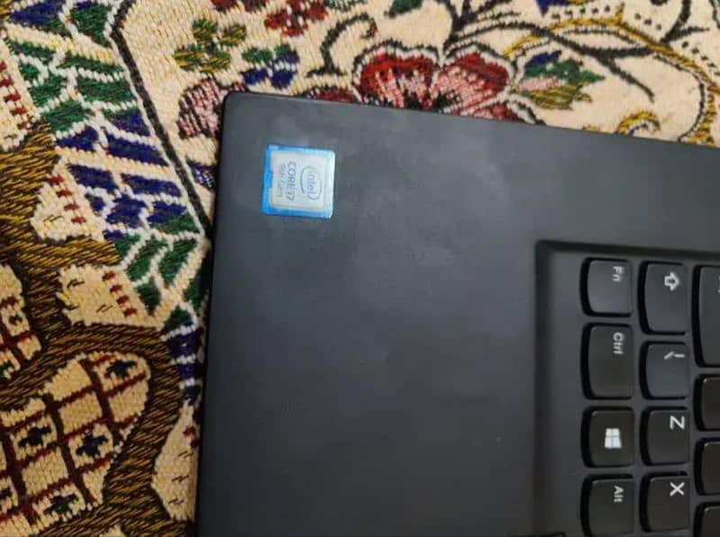 Lenovo ThinkPad X1 extreme 8