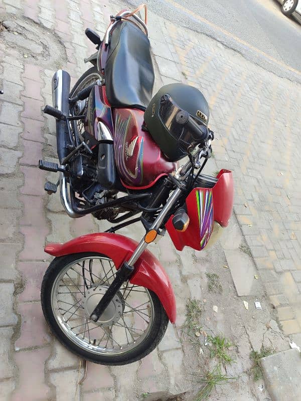 Honda 100 Pridor 1