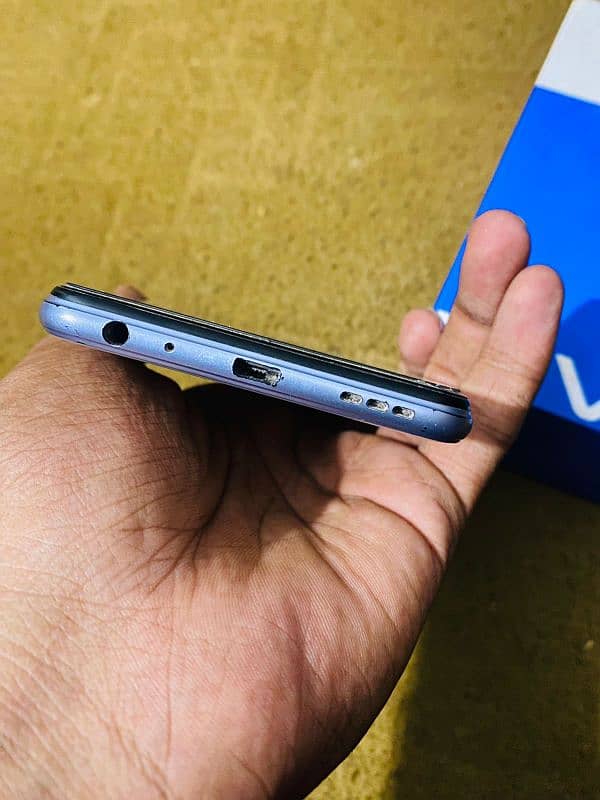 VIVO Y20 7