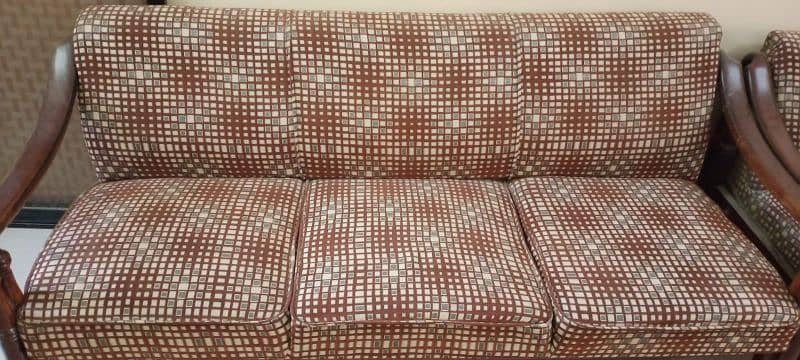 5-Seater Wooden Sofa Set in Excellent Condition 10