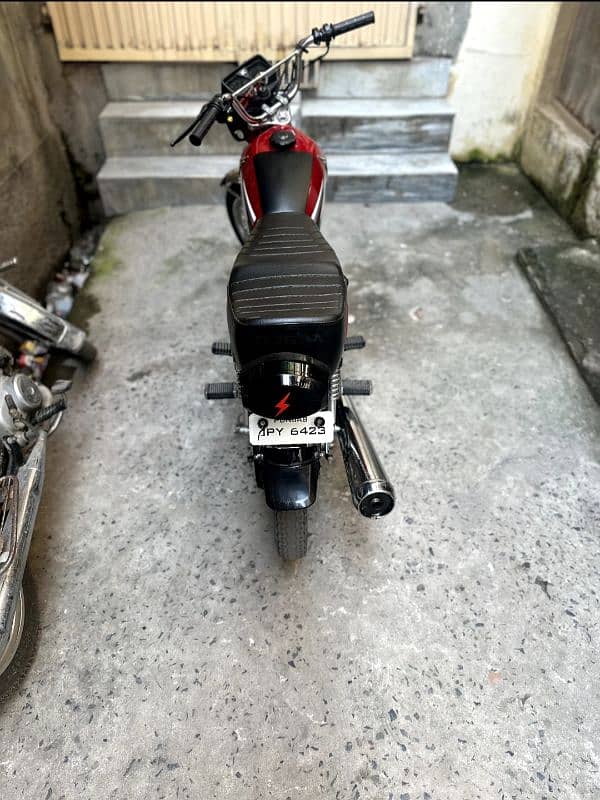 Honda CD 125 2023 3