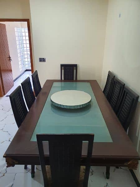 8 chairs Dinning Table for sale 1