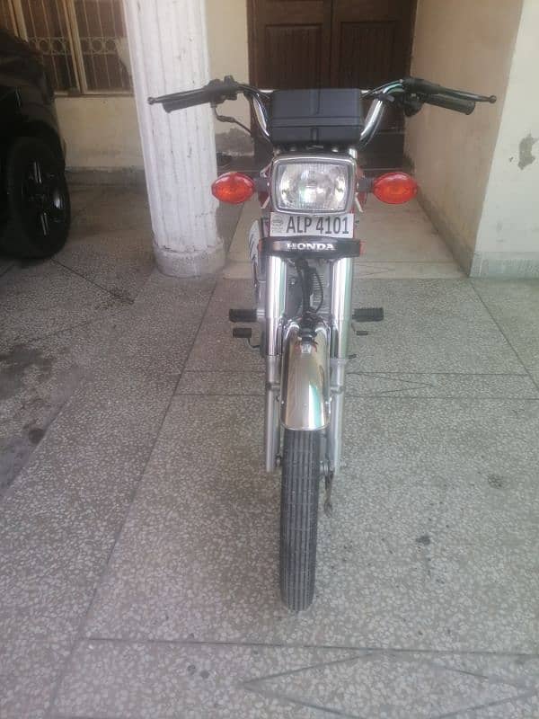 Honda CG125 Just as New 1