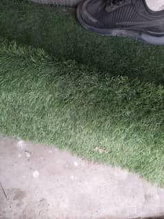 ARTIFICIAL GRASS CARPET URGENTLY NEEDS TO SELL