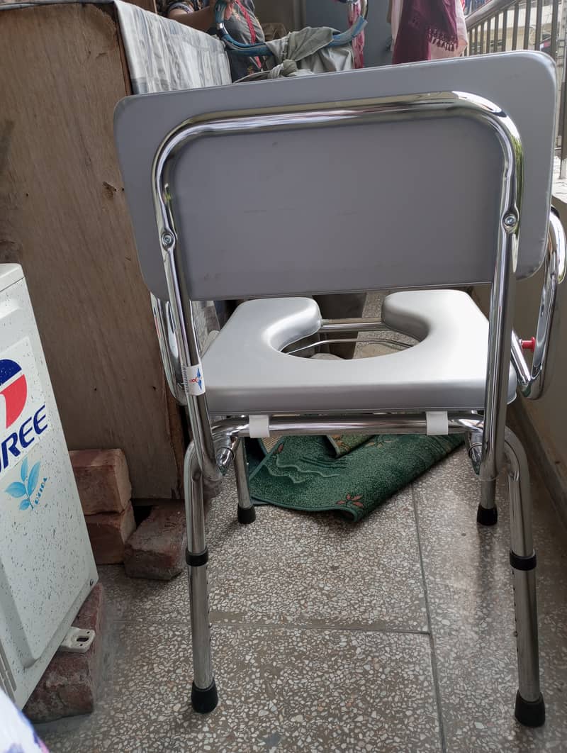 Patient washroom chair 0