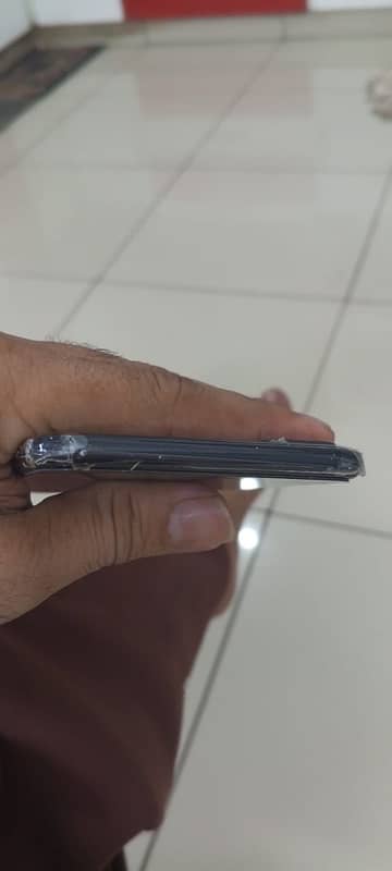 iPhone 7 Plus 128 gb pta on 3