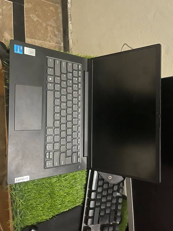 Lenovo i5 12th gen 3