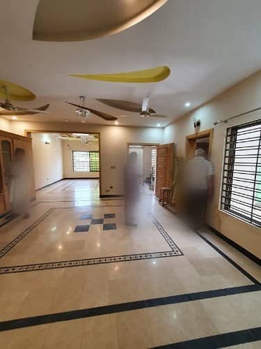 7 Marla Ground Floor With All Basic Facilities Near Market And Park G-13/2 2