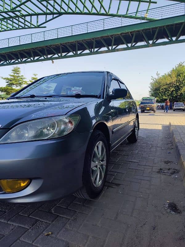 Honda Civic EXi 2005 1