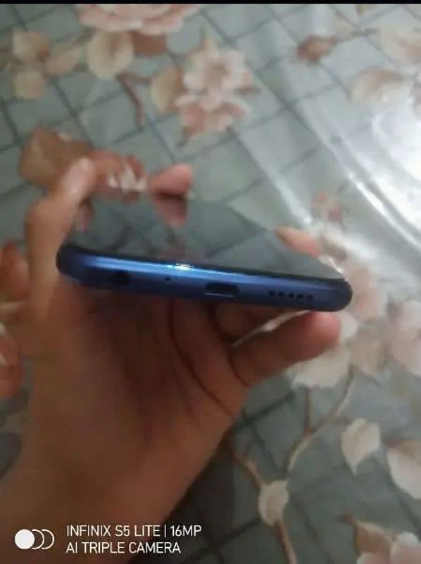 10 by 10 condition Huawei honor 9 lite just like a new phone 1