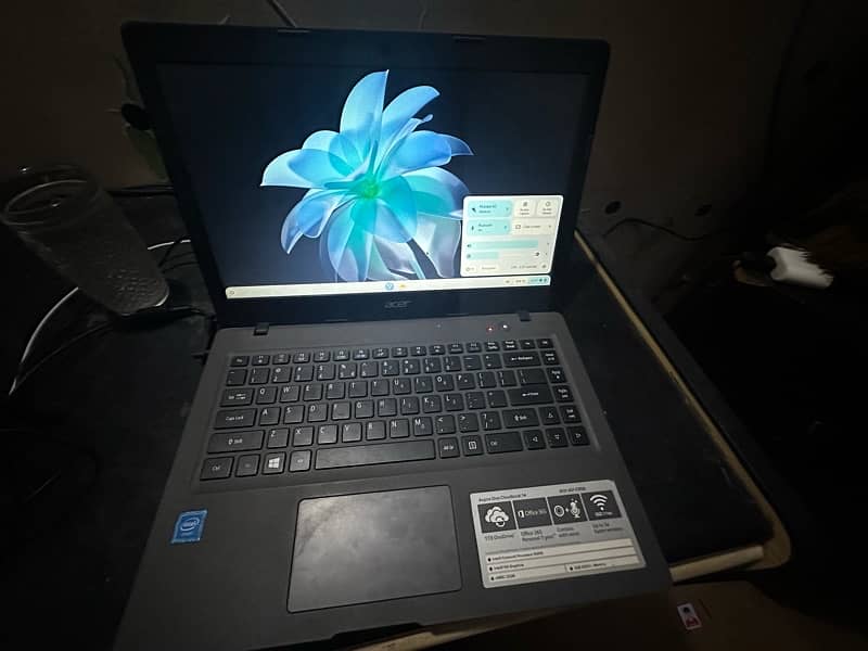 Acer Aspire Cloudbook(Chromebook) 32GB/2GB 0