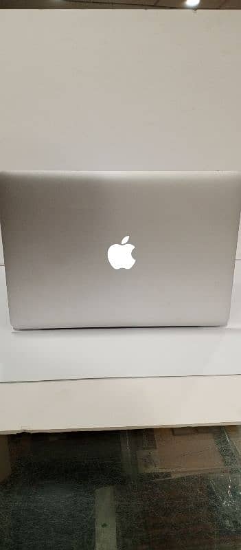 Macbook pro 2012 1