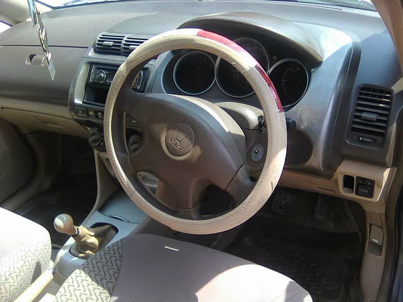 HONDA CITY IDSI MODEL 2005 GREY METALLIC COLOUR BEHTREEN CONDITION 5