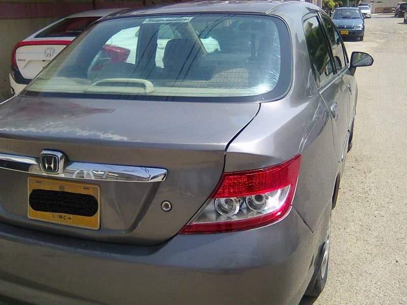 HONDA CITY IDSI MODEL 2005 GREY METALLIC COLOUR BEHTREEN CONDITION 7