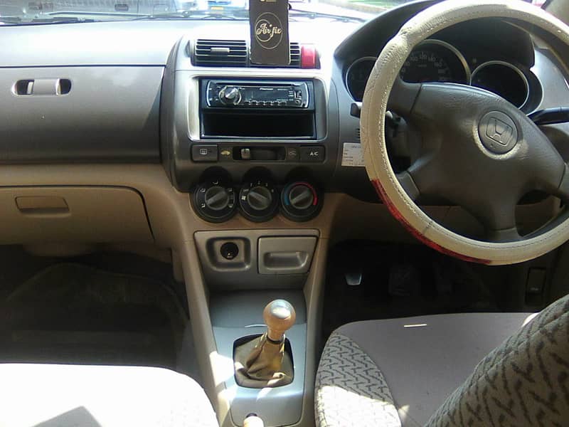 HONDA CITY IDSI MODEL 2005 GREY METALLIC COLOUR BEHTREEN CONDITION 9