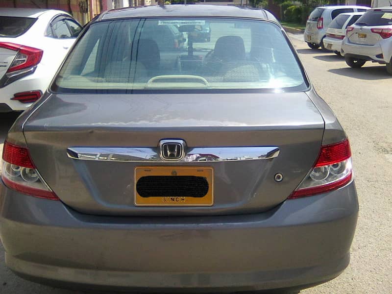 HONDA CITY IDSI MODEL 2005 GREY METALLIC COLOUR BEHTREEN CONDITION 11