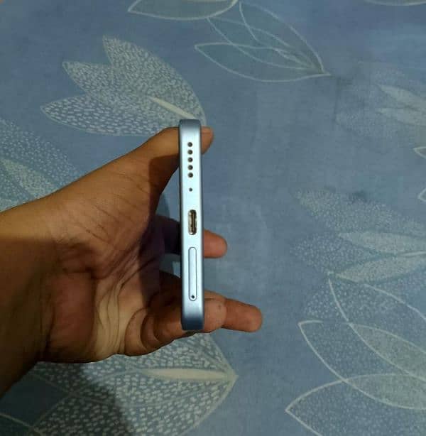 Redmi not 13 8/128 for a sale 10 /10 condition 1