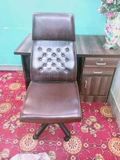 New office table ha sath leather ki comfortable chair ha