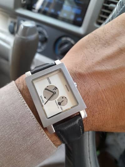 Classic, rare Beauty dress watch