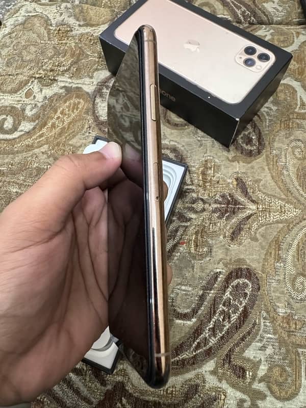 Iphone 11 promax 64Gb PTA Approved HK Model 5