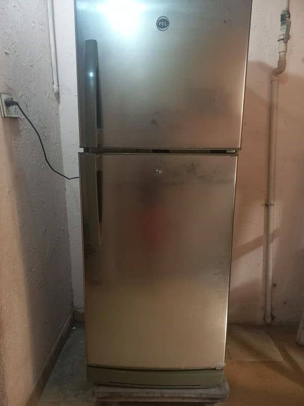 MEDIUM SIZE PEL FRIDGE 0